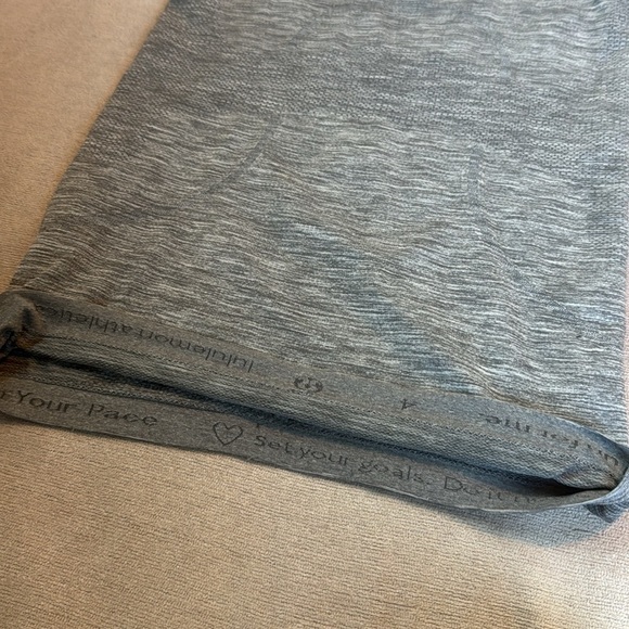 Lululemon Swiftly Tech Racerback Tank Top Slate Heather Gray Size 4 Women’s - Picture 4 of 9